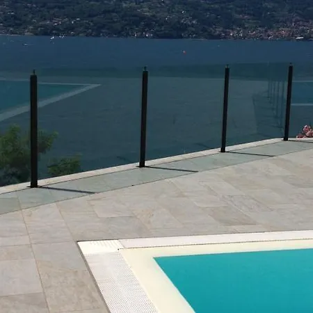 アパート Terrazzo Sul Lago デルヴィオ
