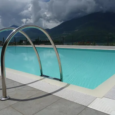 アパート Terrazzo Sul Lago デルヴィオ